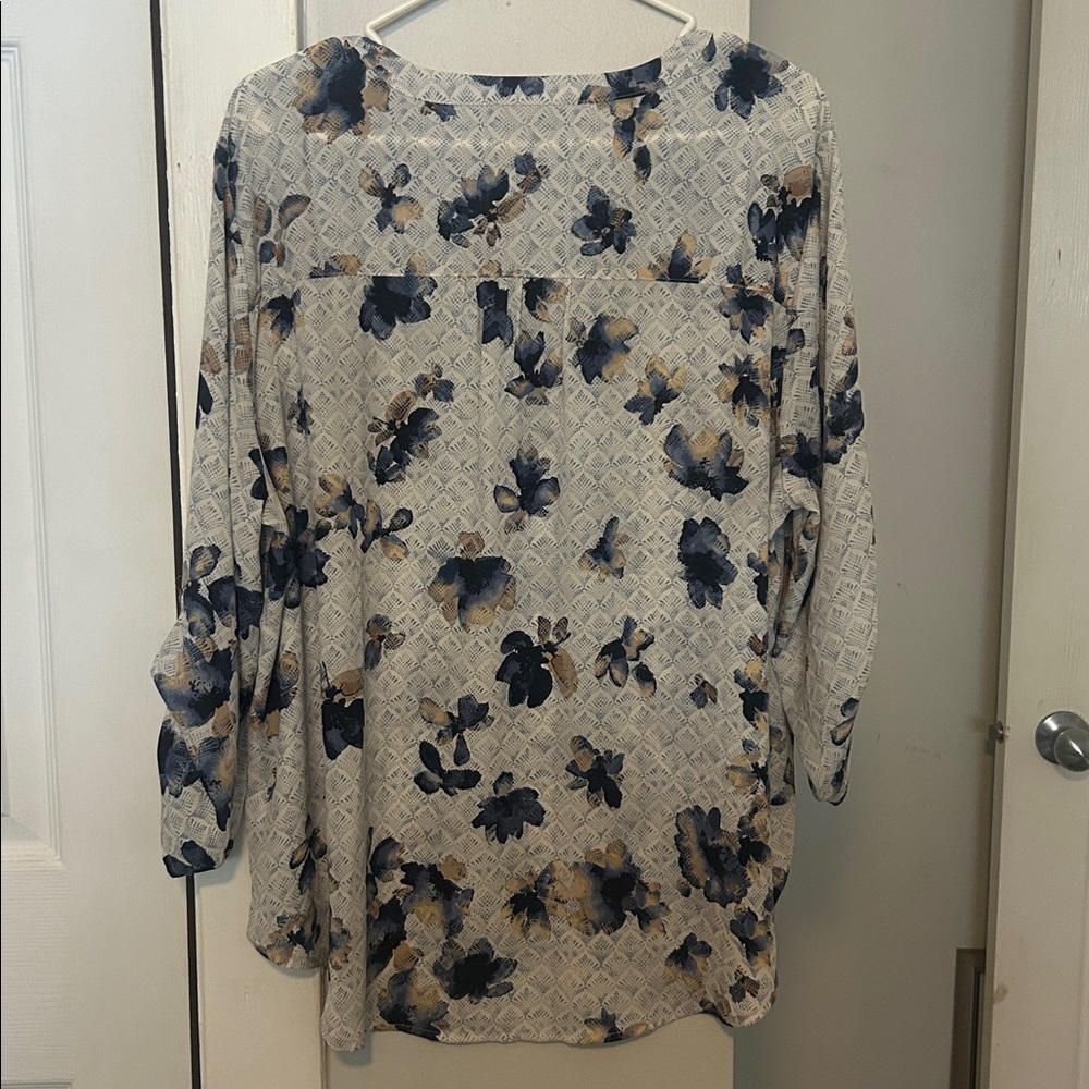 3 Maurice’s blouses - Picture 9 of 14